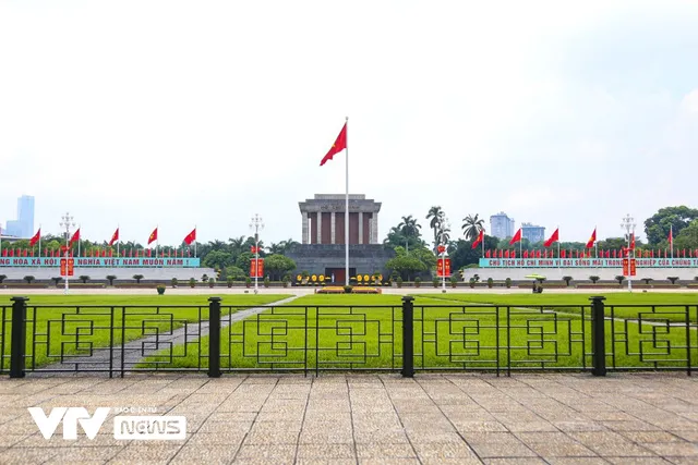 Vẻ đẹp thật khác của Hà Nội trong ngày Quốc khánh - Ảnh 3. Vẻ đẹp thật khác của Hà Nội trong ngày Quốc khánh - Ảnh 3.