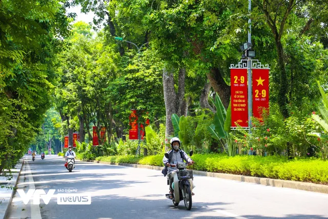 Vẻ đẹp thật khác của Hà Nội trong ngày Quốc khánh - Ảnh 5. Vẻ đẹp thật khác của Hà Nội trong ngày Quốc khánh - Ảnh 5.