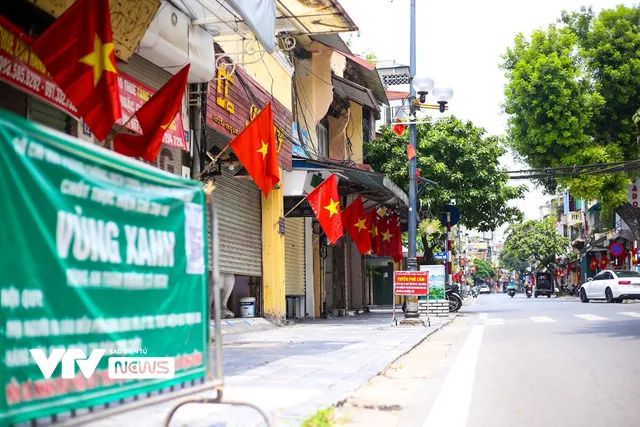 Vẻ đẹp thật khác của Hà Nội trong ngày Quốc khánh - Ảnh 8. Vẻ đẹp thật khác của Hà Nội trong ngày Quốc khánh - Ảnh 8.