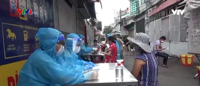TP Hồ Chí Minh tăng tốc bao phủ vaccine - Ảnh 1.