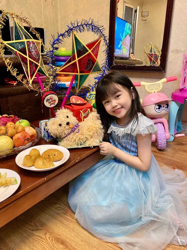 Có một Trung thu rất khác tại Hà Nội - Ảnh 8. Có một Trung thu rất khác tại Hà Nội - Ảnh 8.