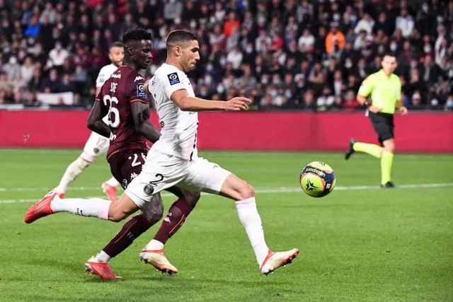 PSG suýt mất điểm trên sân của Metz - Ảnh 1.