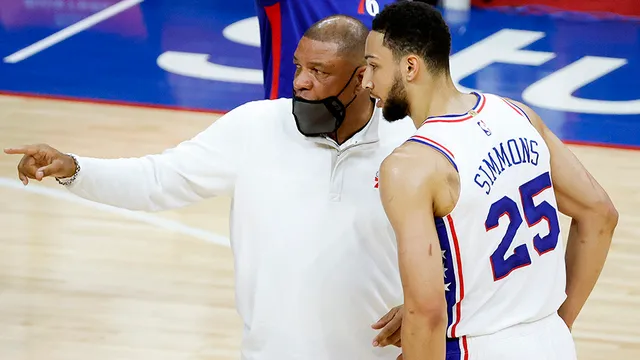 HLV Doc Rivers vẫn muốn hợp tác với Ben Simmons - Ảnh 1.