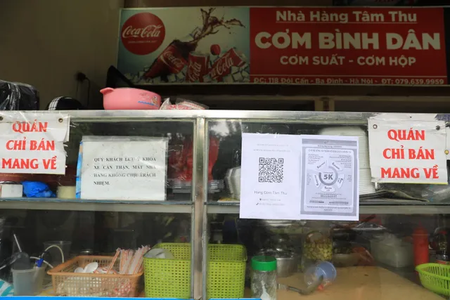 Hà Nội bắt buộc các nhà hàng, quán ăn được mở cửa phải tạo điểm quét QR Code - Ảnh 6. Hà Nội bắt buộc các nhà hàng, quán ăn được mở cửa phải tạo điểm quét QR Code - Ảnh 6.