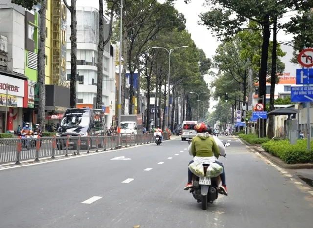 TP Hồ Chí Minh đã gỡ bỏ tất cả các chốt kiểm soát nội thành - Ảnh 2.