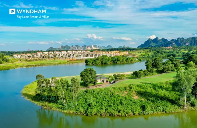 Nơi dịu ngọt thiên nhiên chạm đến tâm hồn: Wyndham Sky Lake Resort & Villas - Ảnh 1.