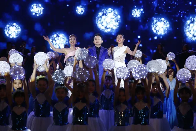 Loạt hình ảnh ấn tượng trong Vũ khúc ánh sáng - Countdown 2022 - Ảnh 5. Loạt hình ảnh ấn tượng trong Vũ khúc ánh sáng - Countdown 2022 - Ảnh 5.