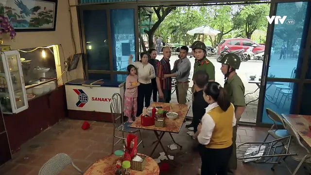 Phố trong làng - Tập 38: Càng thể hiện có tiền, Mến càng tức điên vì vẫn bị cả làng khinh - Ảnh 14. Phố trong làng - Tập 38: Càng thể hiện có tiền, Mến càng tức điên vì vẫn bị cả làng khinh - Ảnh 14.