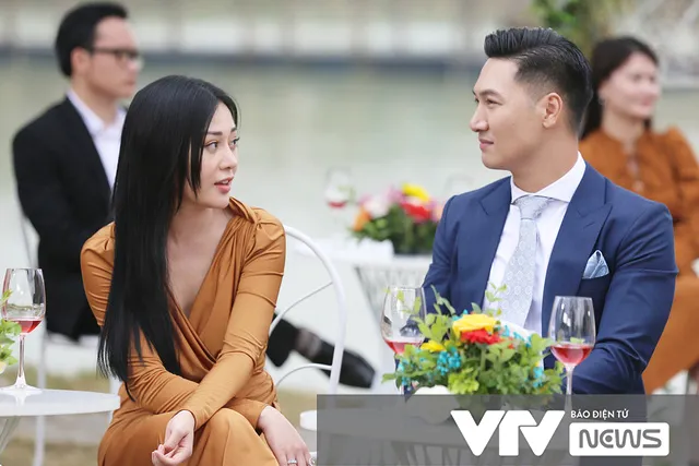 Gặp gỡ diễn viên truyền hình 2022: Shark Long Mạnh Trường và Nam giò Phương Oanh cực đẹp đôi - Ảnh 6. Gặp gỡ diễn viên truyền hình 2022: Shark Long Mạnh Trường và Nam giò Phương Oanh cực đẹp đôi - Ảnh 6.