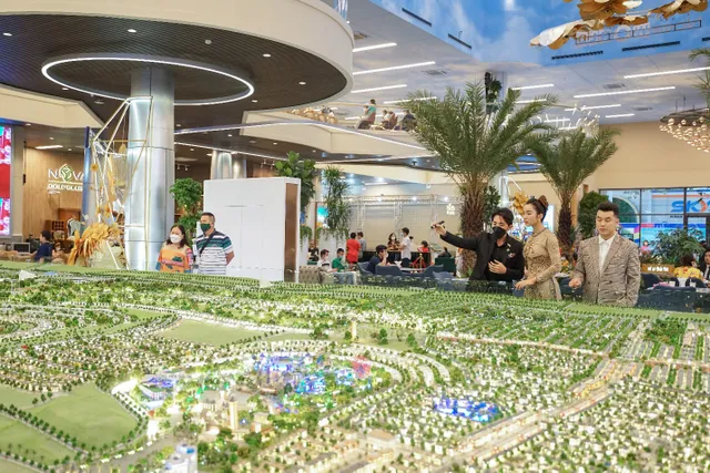 Sao Việt bất ngờ với không gian thưởng lãm Tết Việt 2022 tại Novaland Gallery - Ảnh 12.