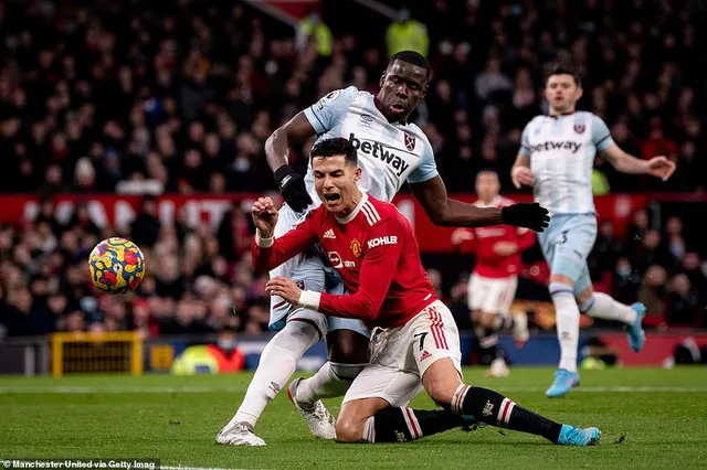 Thắng tối thiểu West Ham, Man Utd tiến thẳng vào top 4 - Ảnh 1.