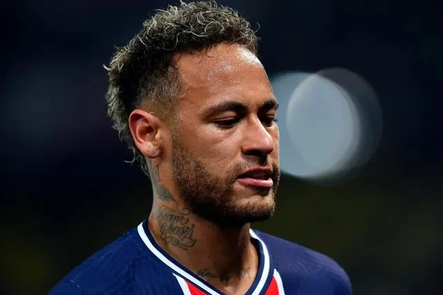 Neymar nhiều khả năng vắng mặt trận gặp Real Madrid - Ảnh 1.