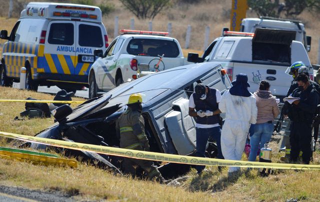 Tai nạn trên đường cao tốc ở Mexico, 13 người tử vong - Ảnh 1.