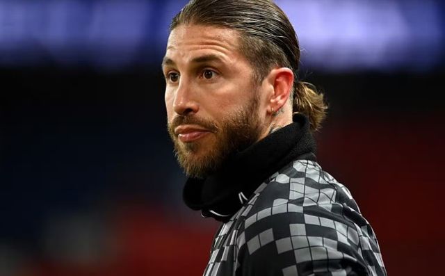 Sergio Ramos chấn thương, nguy cơ lỡ trận PSG gặp Real Madrid - Ảnh 1.