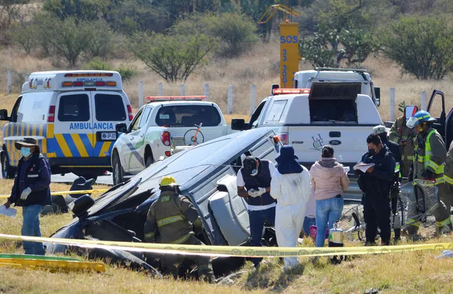 Tai nạn trên đường cao tốc ở Mexico, 13 người tử vong - Ảnh 2.