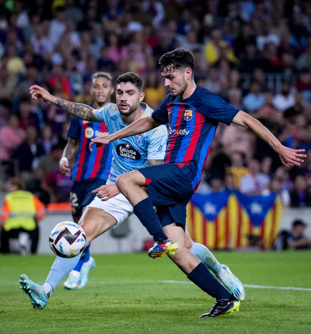 Pedri lập công, Barcelona đòi lại ngôi đầu BXH La Liga - Ảnh 1. Pedri lập công, Barcelona đòi lại ngôi đầu BXH La Liga - Ảnh 1.