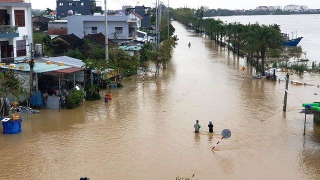 Hội An khắc phục hậu quả mưa lũ - Ảnh 3.