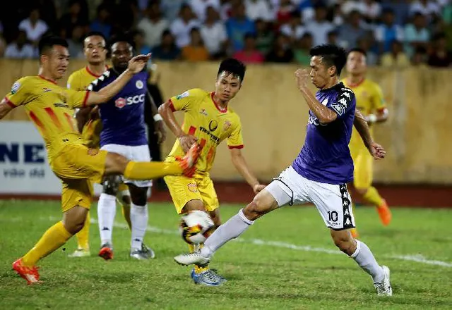 CLB Hà Nội vs CLB Nam Định: 19h15 hôm nay (15/10) tại Hàng Đẫy   - Ảnh 1.