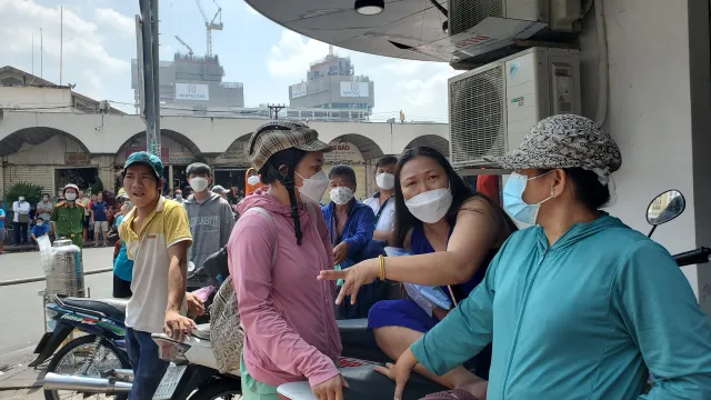 TP Hồ Chí Minh: Cháy lớn gần chợ Bến Thành - Ảnh 9.