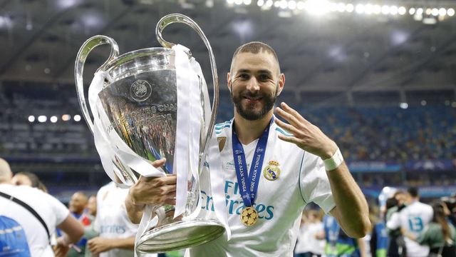 2022 - năm thi đấu rực sáng của Quả bóng Vàng Karim Benzema - Ảnh 1.