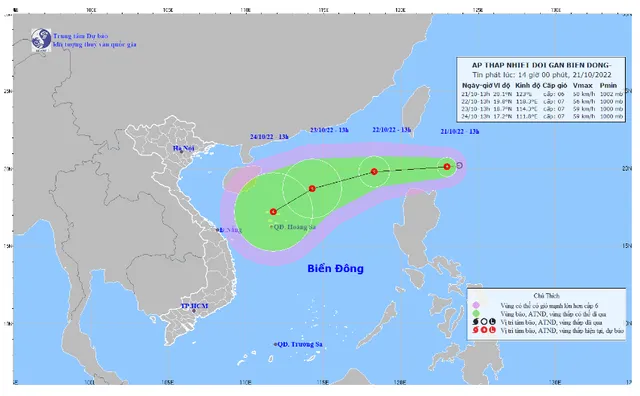 Áp thấp nhiệt đới gần Biển Đông, Trung Bộ mưa lớn - Ảnh 1.