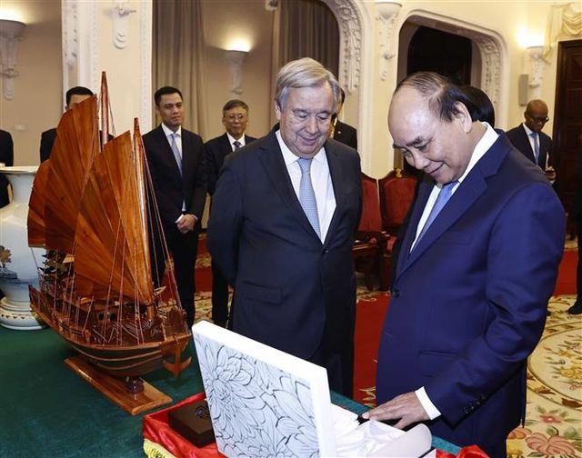 Chủ tịch nước Nguyễn Xuân Phúc và Tổng Thư ký António Guterres chủ trì Lễ kỷ niệm 45 năm Việt Nam gia nhập LHQ - Ảnh 12.