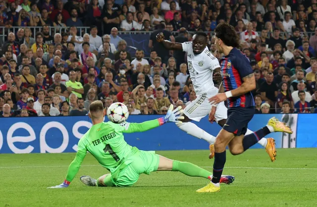 Barca thua đậm Bayern Munich trong ngày chia tay Champions League, xuống chơi Europa League - Ảnh 6. Barca thua đậm Bayern Munich trong ngày chia tay Champions League, xuống chơi Europa League - Ảnh 6.
