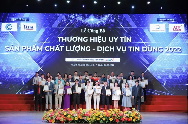 ELLY lọt Top 10 thương hiệu uy tín, sản phẩm chất lượng, dịch vụ tin dùng 2022 - Ảnh 1.