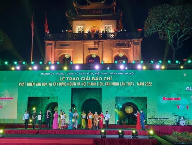 VTV Digital giành giải A Giải báo chí về Phát triển văn hóa và xây dựng người Hà Nội thanh lịch, văn minh 2022 - Ảnh 1.