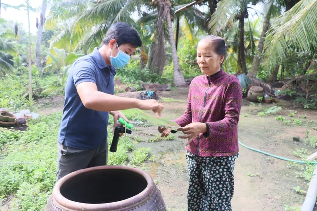 Vĩnh Long nỗ lực khống chế bệnh sốt xuất huyết - Ảnh 2.