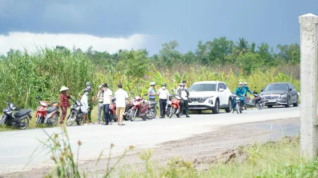 Sập giàn giáo công trình gần 100 tỷ đồng, 1 người tử vong - Ảnh 1.