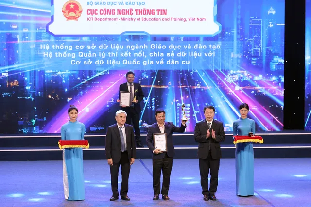 VDA 2022: Vinh danh 49 tổ chức, doanh nghiệp và sản phẩm, giải pháp chuyển đổi số Việt Nam - Ảnh 6. VDA 2022: Vinh danh 49 tổ chức, doanh nghiệp và sản phẩm, giải pháp chuyển đổi số Việt Nam - Ảnh 6.