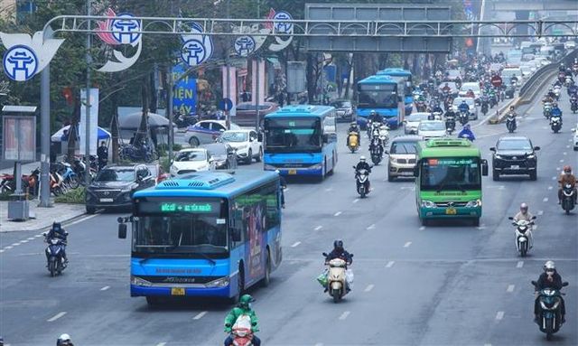 Không để xe bus mất an toàn hoạt động trên tuyến - Ảnh 1.