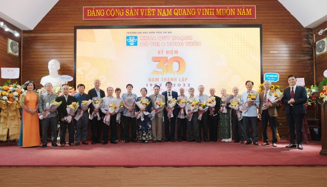 Trường Đại học Kiến trúc Hà Nội: Cái nôi đầu tiên đào tạo Kiến trúc sư Quy hoạch - Ảnh 1.