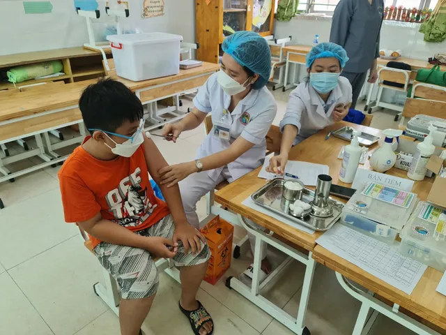 Hàng chục nghìn trẻ em ở TP Hồ Chí Minh thiếu vaccine - Ảnh 1. Hàng chục nghìn trẻ em ở TP Hồ Chí Minh thiếu vaccine - Ảnh 1.