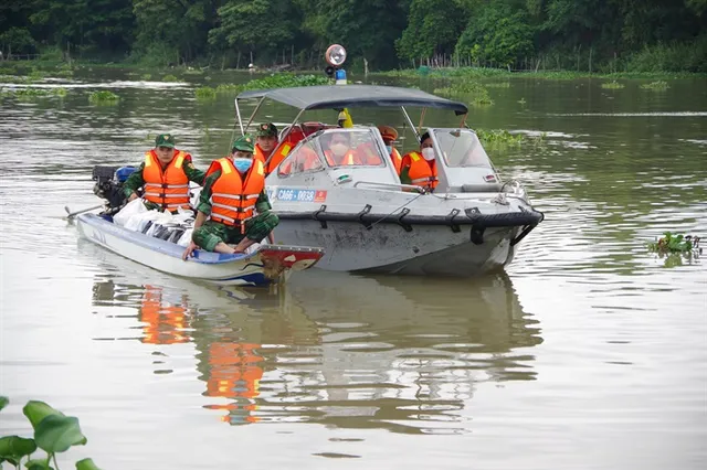 Tăng cường phòng, chống buôn lậu dịp cuối năm - Ảnh 2.