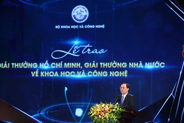 Vinh danh 29 công trình giải Hồ Chí Minh và Nhà nước về khoa học công nghệ - Ảnh 4. Vinh danh 29 công trình giải Hồ Chí Minh và Nhà nước về khoa học công nghệ - Ảnh 4.