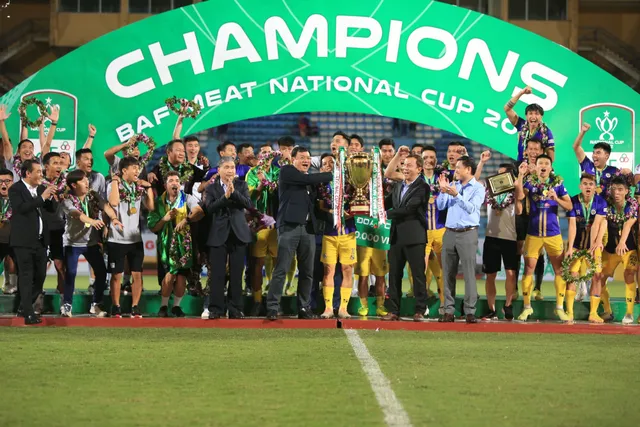 Chung kết Cúp Quốc gia 2022: CLB Hà Nội đăng quang - Ảnh 6.