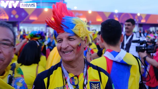 Người hâm mộ Nam Mỹ góp lửa cổ vũ Ecuador tại World Cup 2022 - Ảnh 9. Người hâm mộ Nam Mỹ góp lửa cổ vũ Ecuador tại World Cup 2022 - Ảnh 9.