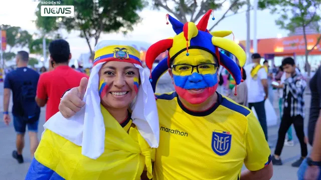 Người hâm mộ Nam Mỹ góp lửa cổ vũ Ecuador tại World Cup 2022 - Ảnh 12. Người hâm mộ Nam Mỹ góp lửa cổ vũ Ecuador tại World Cup 2022 - Ảnh 12.