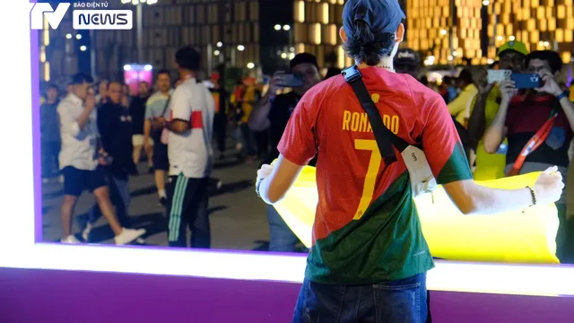 Cristiano Ronaldo xuất hiện ở khắp mọi nơi và chỉ Ronaldo mà thôi! - Ảnh 5. Cristiano Ronaldo xuất hiện ở khắp mọi nơi và chỉ Ronaldo mà thôi! - Ảnh 5.