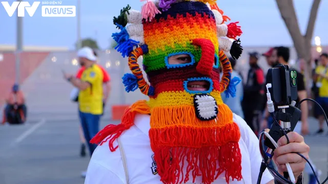Người hâm mộ Nam Mỹ góp lửa cổ vũ Ecuador tại World Cup 2022 - Ảnh 13. Người hâm mộ Nam Mỹ góp lửa cổ vũ Ecuador tại World Cup 2022 - Ảnh 13.