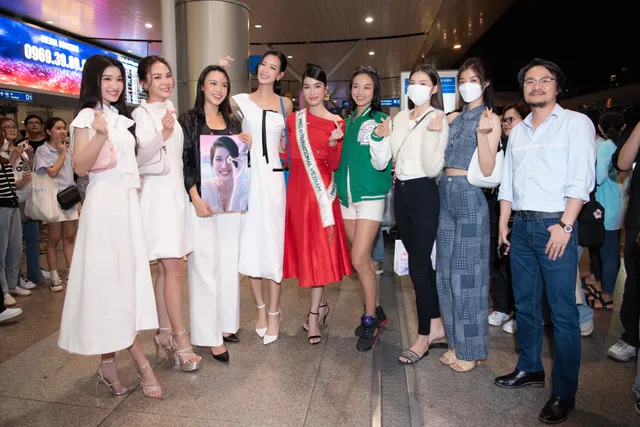 Á hậu Phương Anh lên đường thi Miss International 2022 - Ảnh 3.