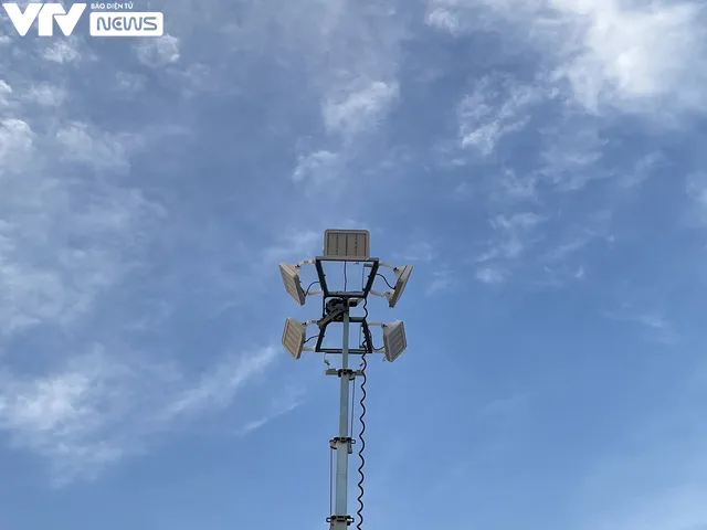 Những chiếc đèn năng lượng mặt trời: Phát đi thông điệp World Cup xanh của Qatar - Ảnh 10. Những chiếc đèn năng lượng mặt trời: Phát đi thông điệp World Cup xanh của Qatar - Ảnh 10.
