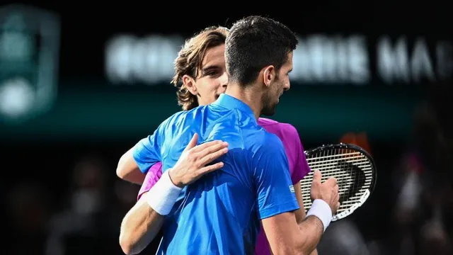 Novak Djokovic và Holger Rune vào chung kết Paris Masters - Ảnh 3.