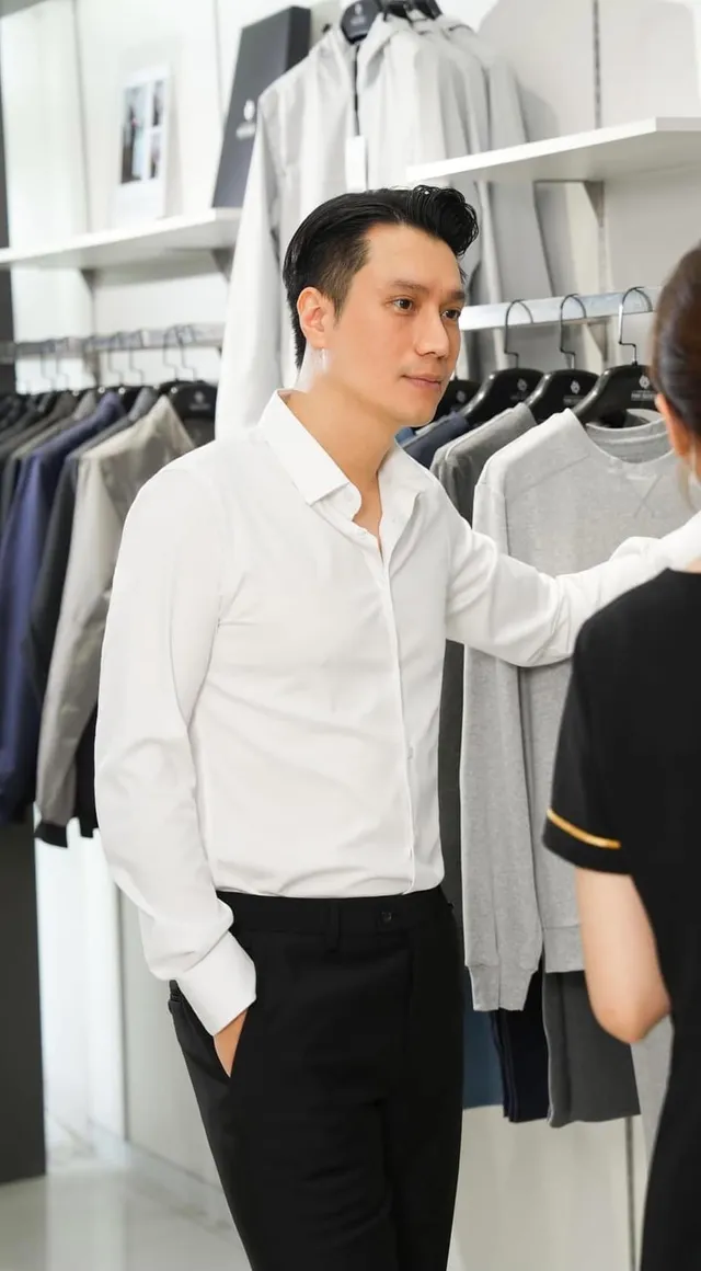 Diễn viên Việt tuần qua: Việt Hoa hóa nàng Kiều, Bảo Thanh thành chiến sĩ công an - Ảnh 19. Diễn viên Việt tuần qua: Việt Hoa hóa nàng Kiều, Bảo Thanh thành chiến sĩ công an - Ảnh 19.