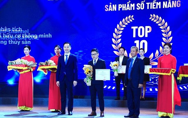 Vinh danh giải thưởng Sản phẩm số Make in Viet Nam 2022 - Ảnh 1.