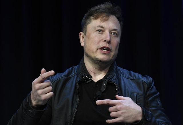 Twitter khóa tài khoản của một số nhà báo nổi tiếng, EU cảnh báo Elon Musk về “lằn ranh đỏ” - Ảnh 1.