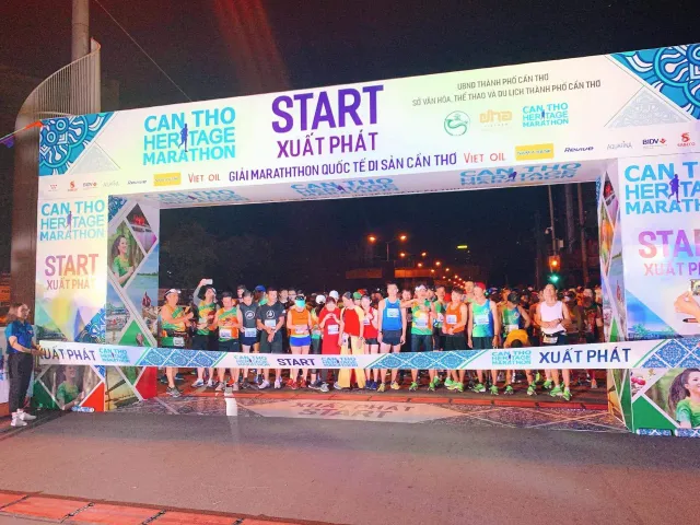 Marathon Quốc tế Di sản Cần Thơ thu hút hàng nghìn người thử thách ở cự ly mới – 42km - Ảnh 1. Marathon Quốc tế Di sản Cần Thơ thu hút hàng nghìn người thử thách ở cự ly mới – 42km - Ảnh 1.