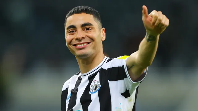 Mùa giải thăng tiến mạnh mẽ của Newcastle United - Ảnh 2.
